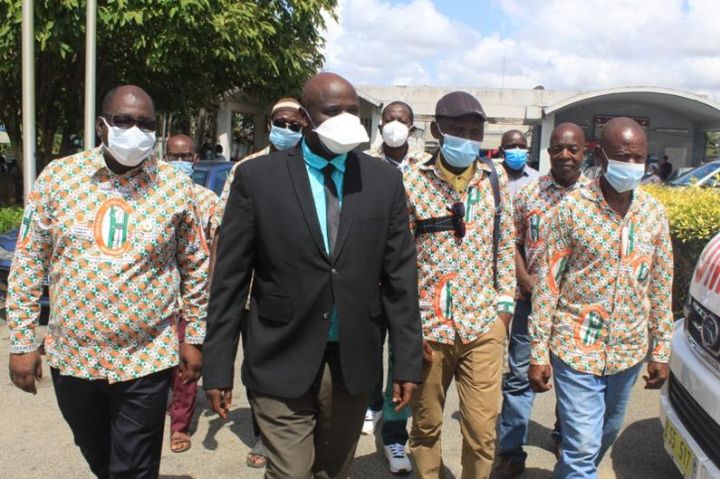 Covid-19: 875 travailleurs ivoiriens d’une centrale syndicale vaccinés